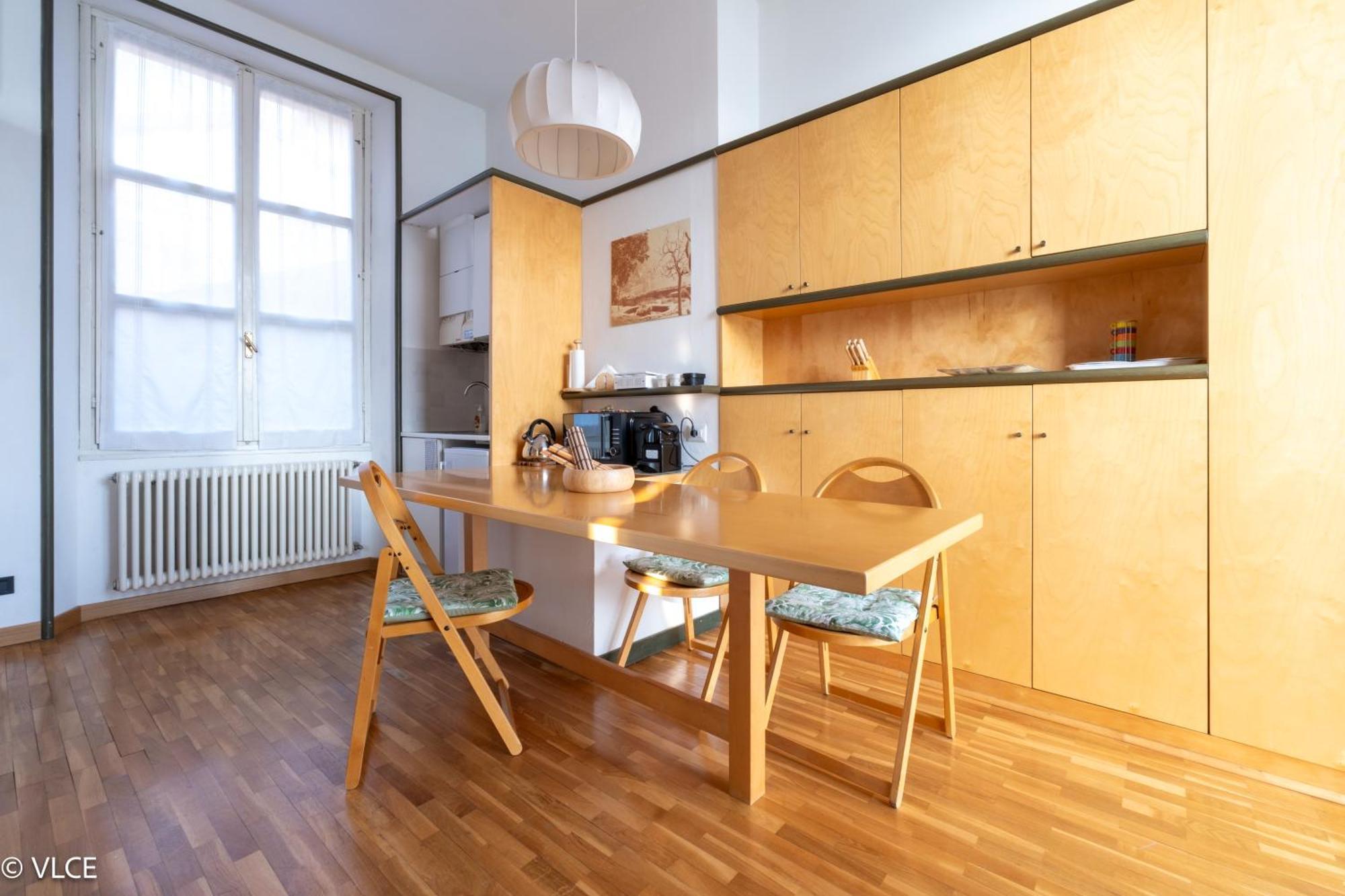 La Casa Di Anna Apartment Варена Екстериор снимка